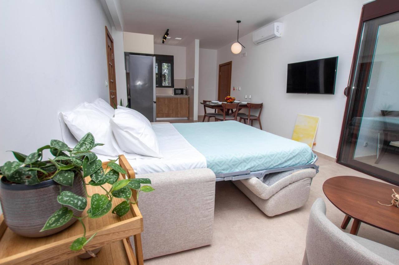 Zia Apartments بار المظهر الخارجي الصورة