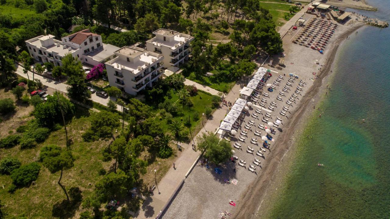 Zia Apartments بار المظهر الخارجي الصورة