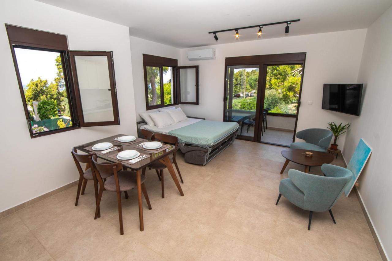 Zia Apartments بار المظهر الخارجي الصورة