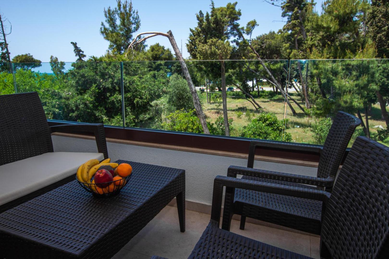 Zia Apartments بار الغرفة الصورة